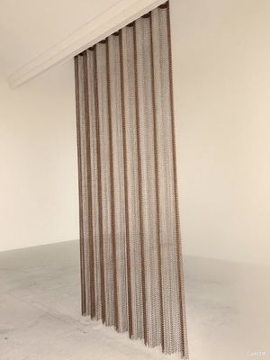 Алюминиевый цепной занавес с индивидуальным размером и прочными рельсами и другими фитингами